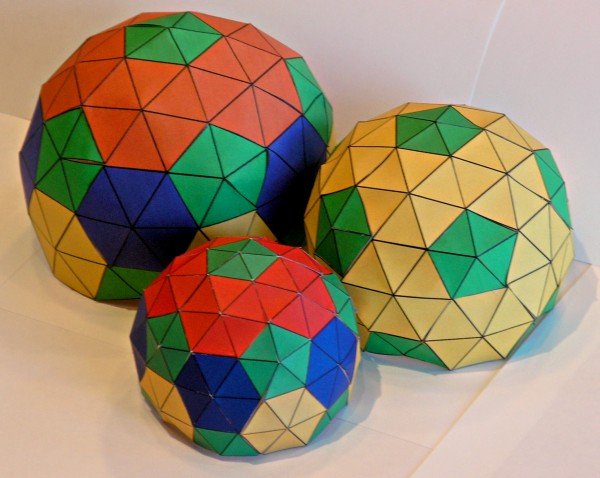 Geodesic paper dome